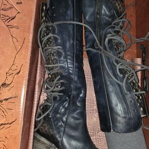 Freebird Navy Carver